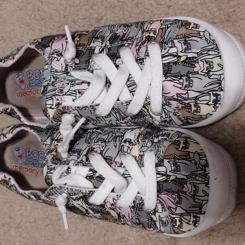 Bobs Sketchers 9 cat sneakers shoes women's